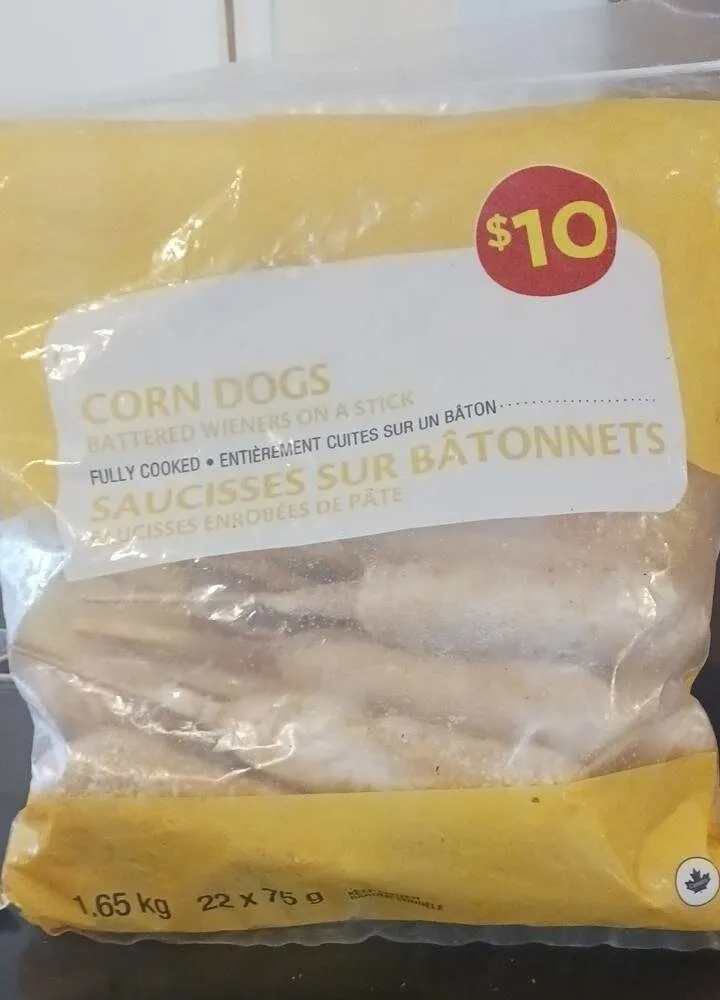 Saucisses sur bâtonnets enrobées de pâte