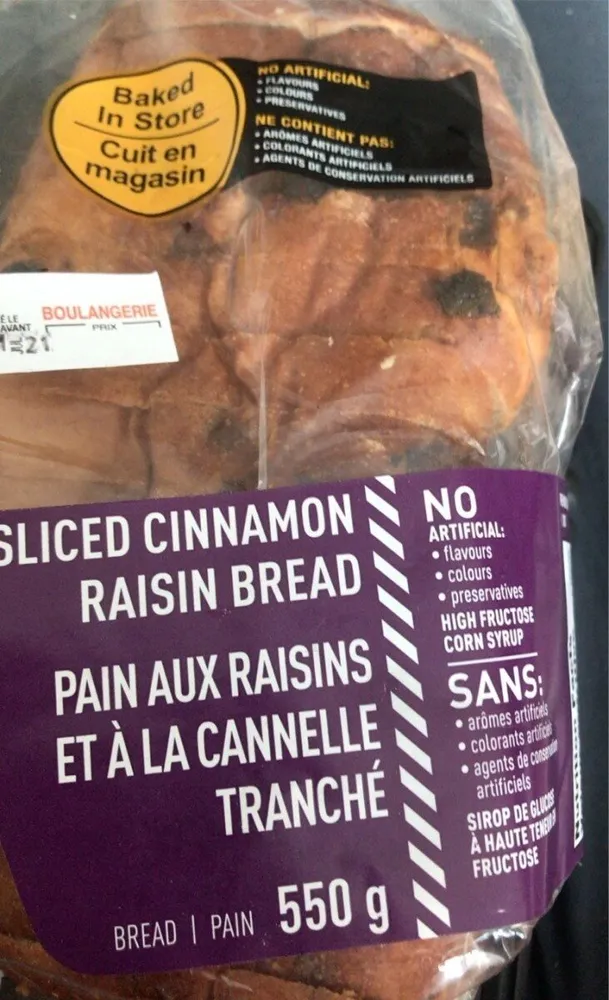 Pain aux raisins et la canelle