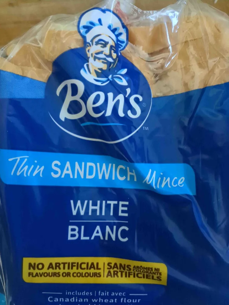 Thin white sandwich breae