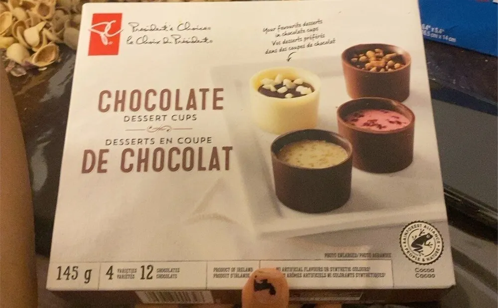 Chocolate dessert cups