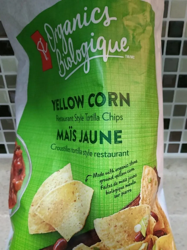 Yellow corn restaurant style tortilla chips