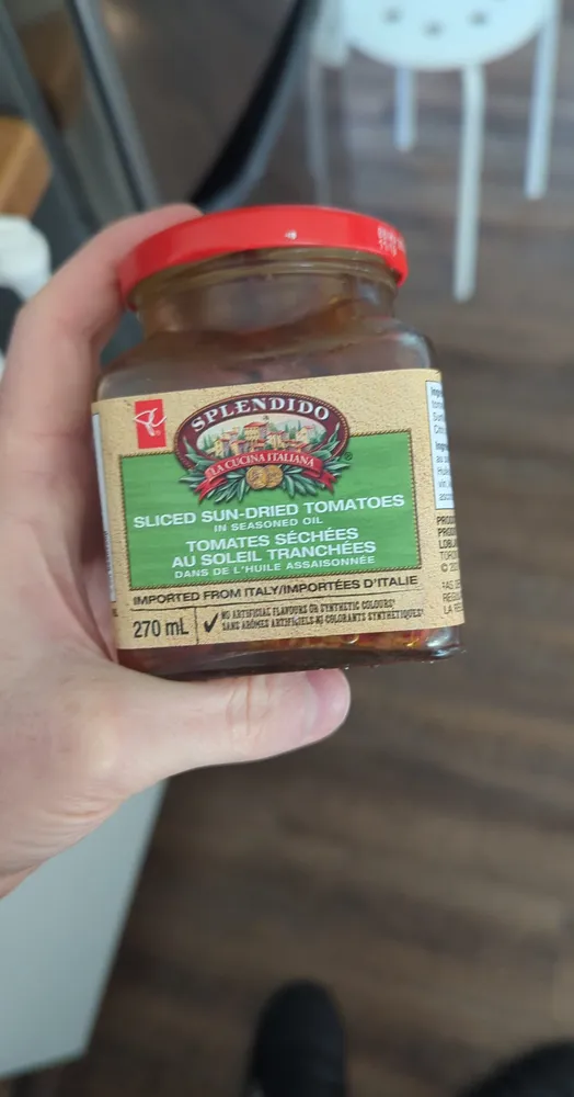 Splendido sliced sun-dried tomatoes in seasoned oil