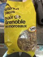 WALNUT PIECES