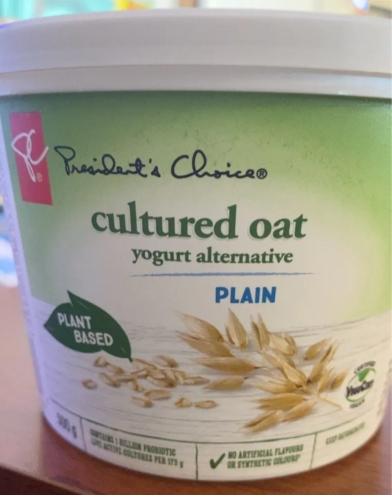 Cultured oat yogurt alternative