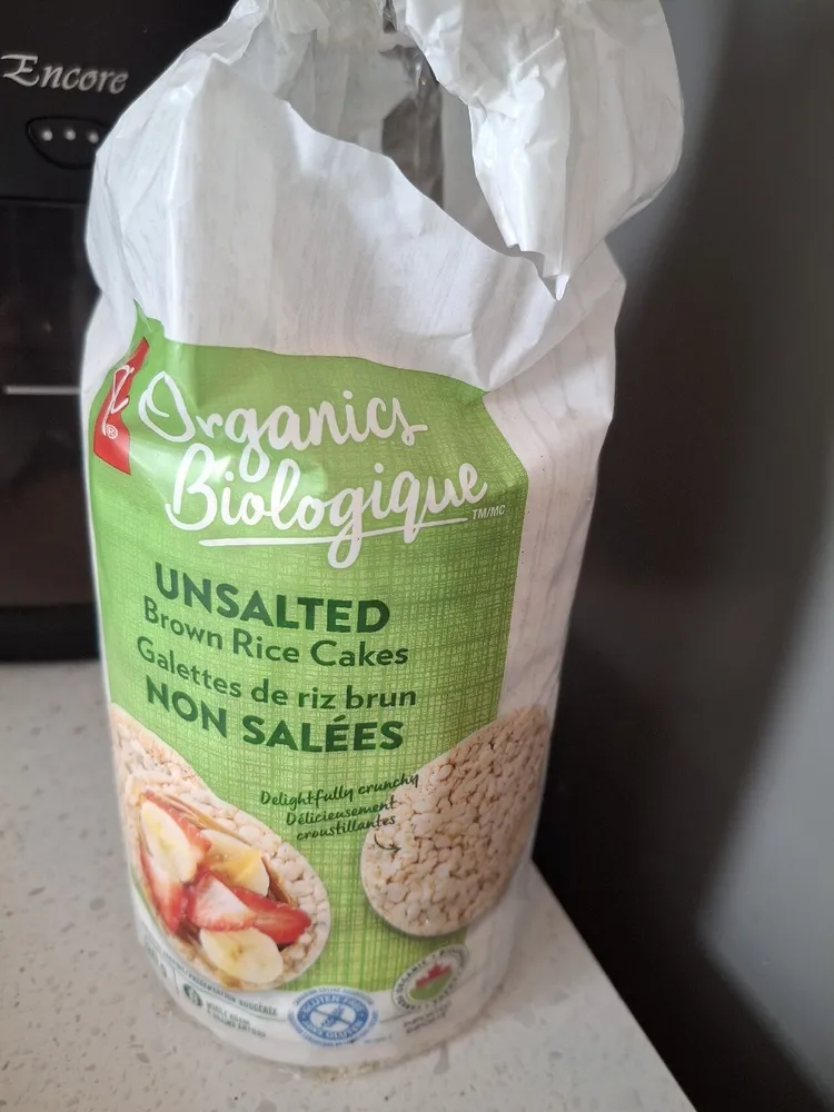 Unsalted brown rice cakes