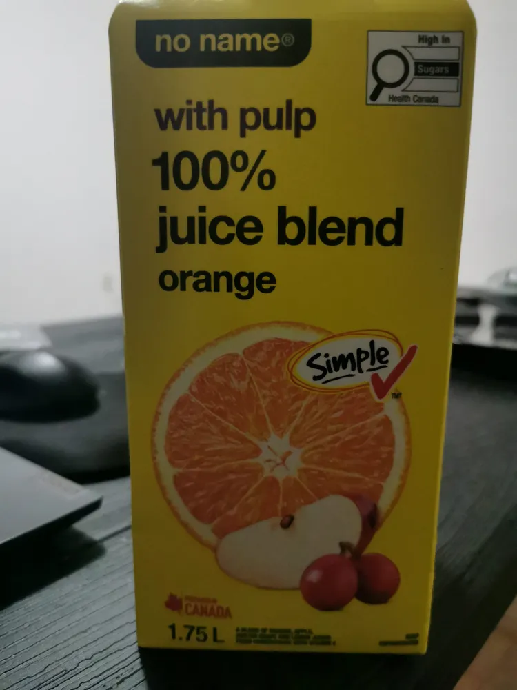 Orange mélange de jus à 100% avec pulpe