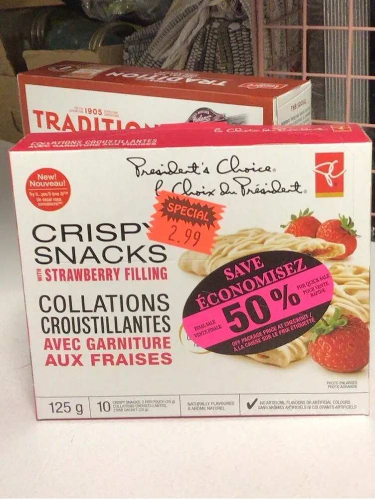 Crispy Snacks with Strawberry Filling