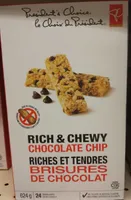 Rich and chewy chocolate chip granola bars
