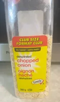 Chopped onion dehydrated
