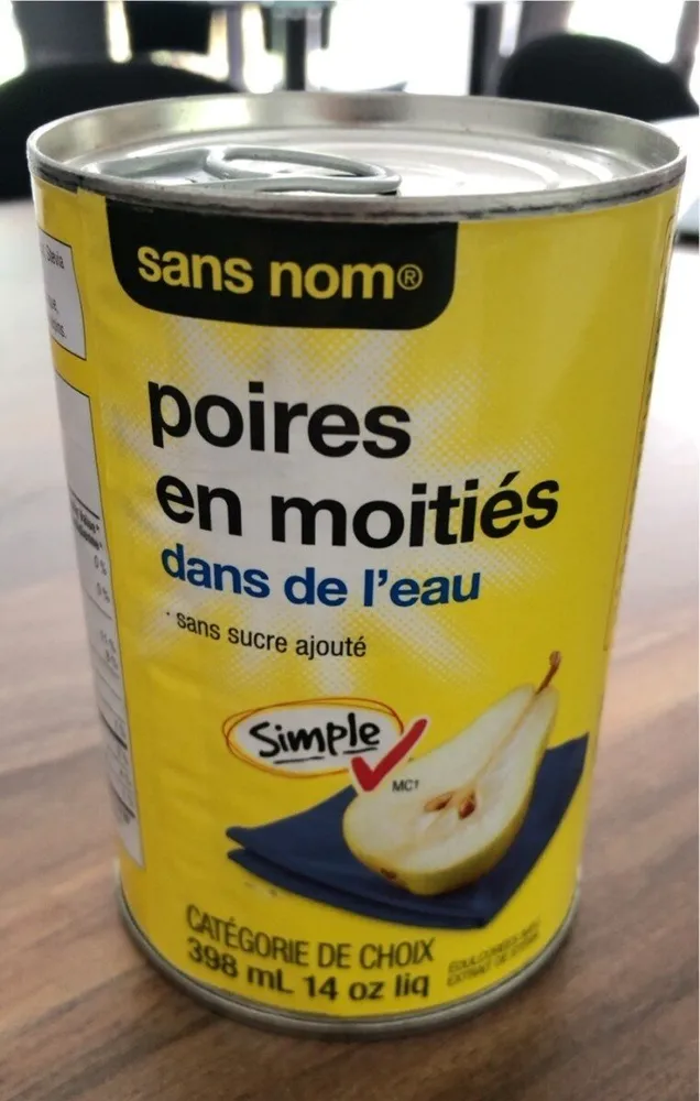 Poires en moitié dans de l’eau