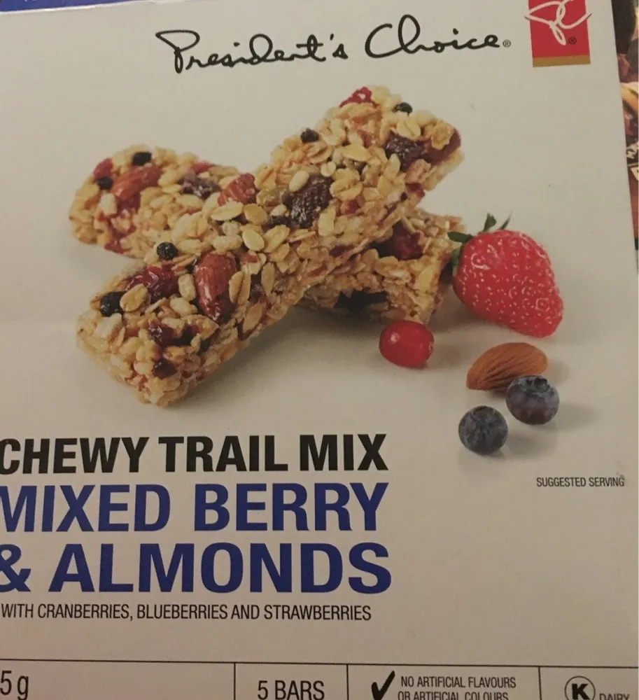 Chewy trail mix mixed berry & almonds