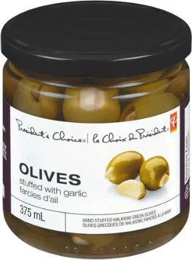 Olives stuffed with garlic