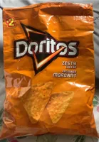Doritos fromage mordant