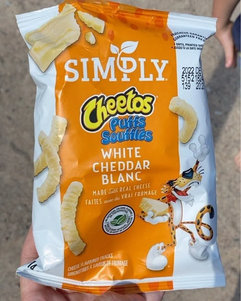 White cheddar cheetos
