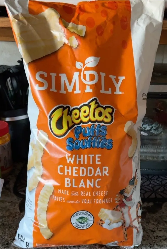 Cheetos Puffs White Cheddar with Real Cheese