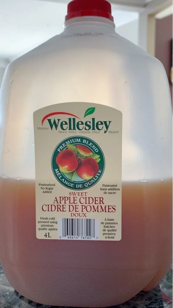 Sweet apple cider