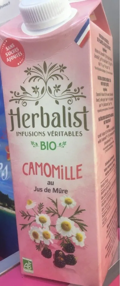 Herbalist infusion camomille