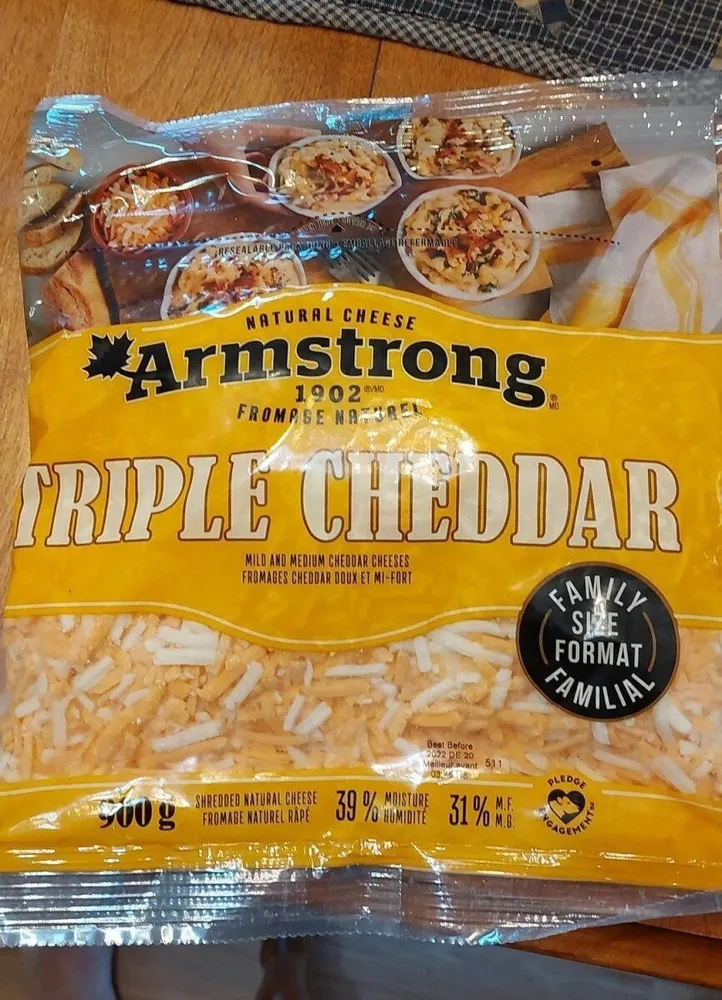 Triple cheddar Shredded Cheese