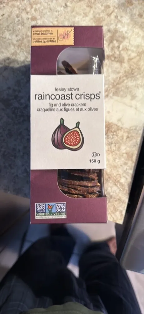 fig and olive crackers