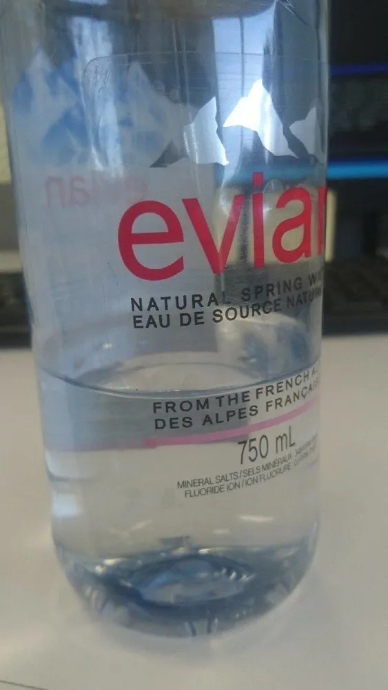 Nomad, Eau De Source Naturelle