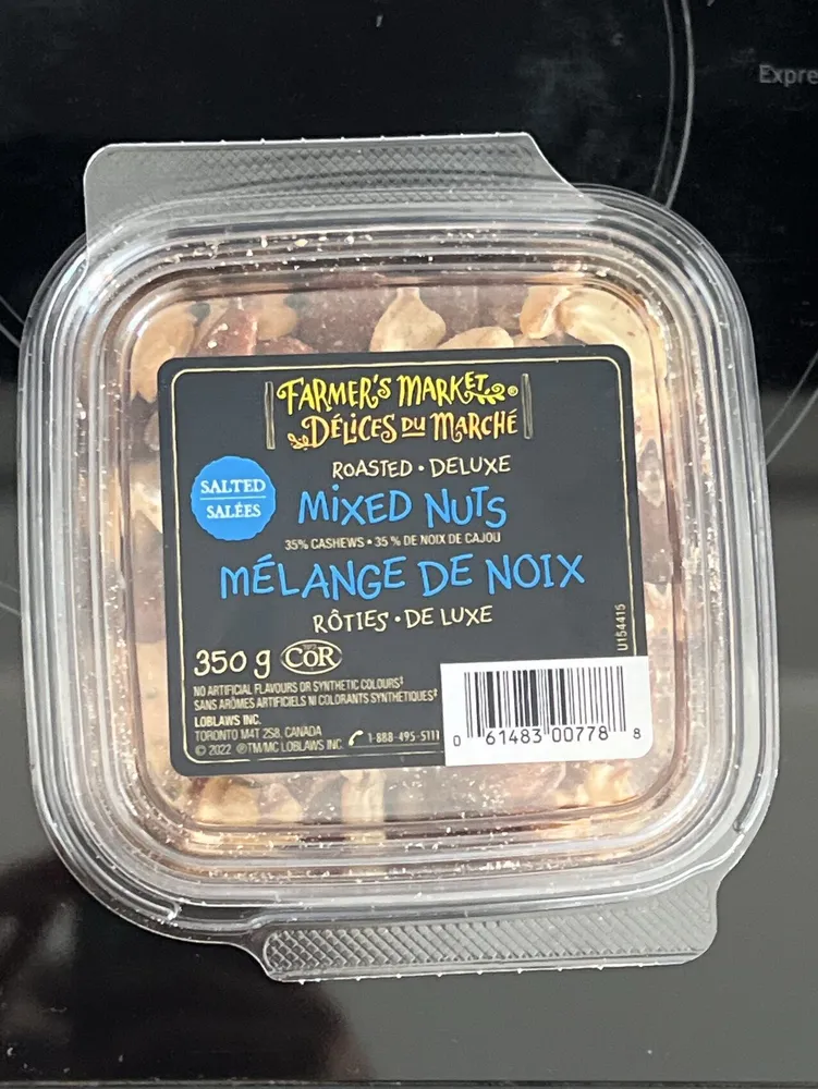 Roasted Deluxe Mixed Nuts