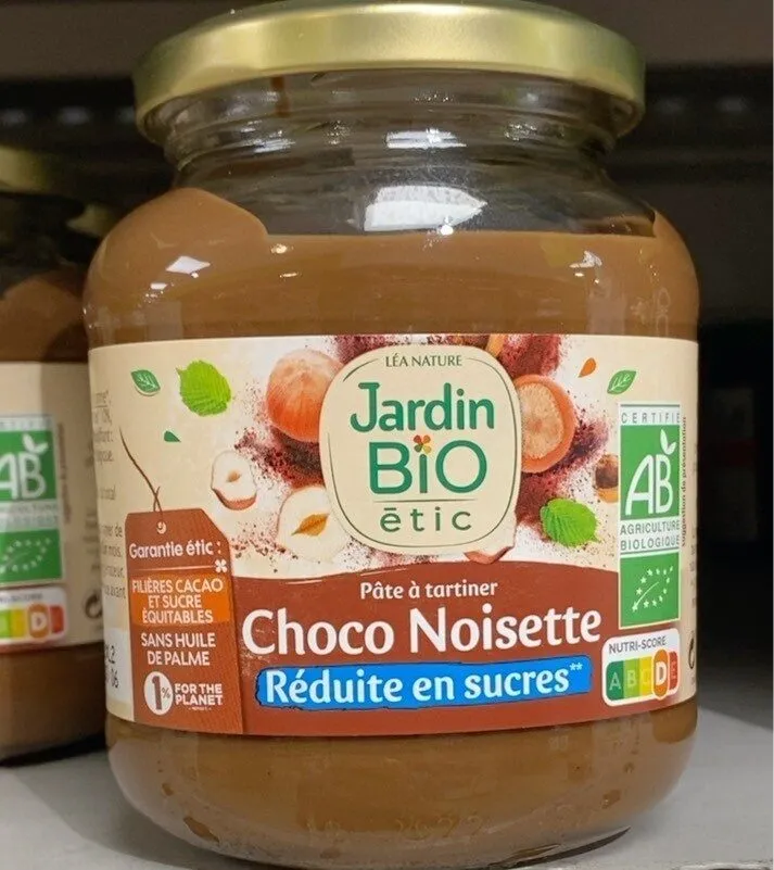 Pate a tartiner choco noisette reduite en sucre