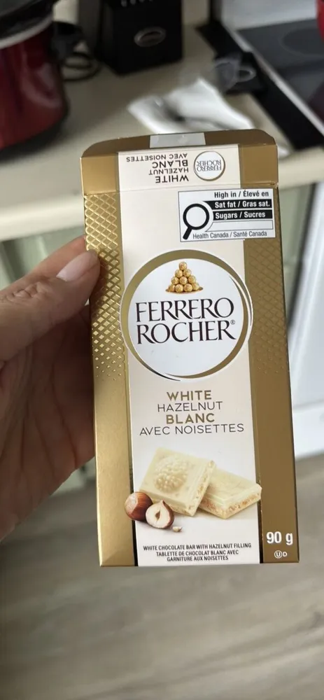 WHITE HAZELNUT