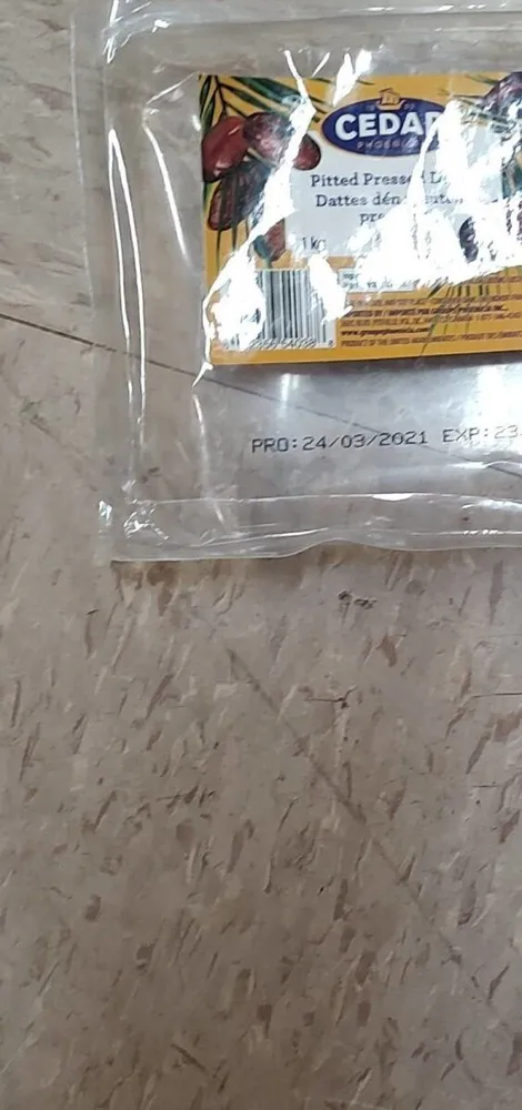 Pitted pressed dates