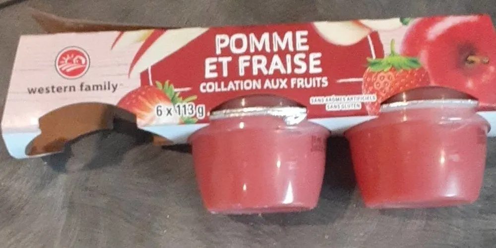 Apple strawberry  fruit snacks