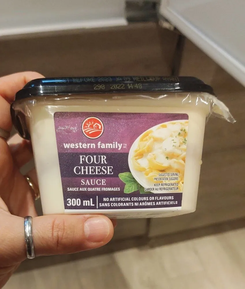 Gourmet pasta sauce collection four cheese