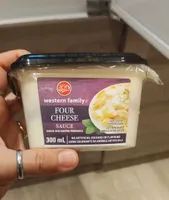 Gourmet pasta sauce collection four cheese