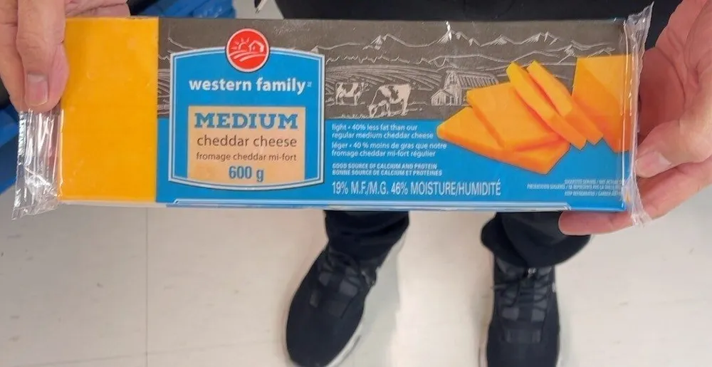Medium cheddar cheese
