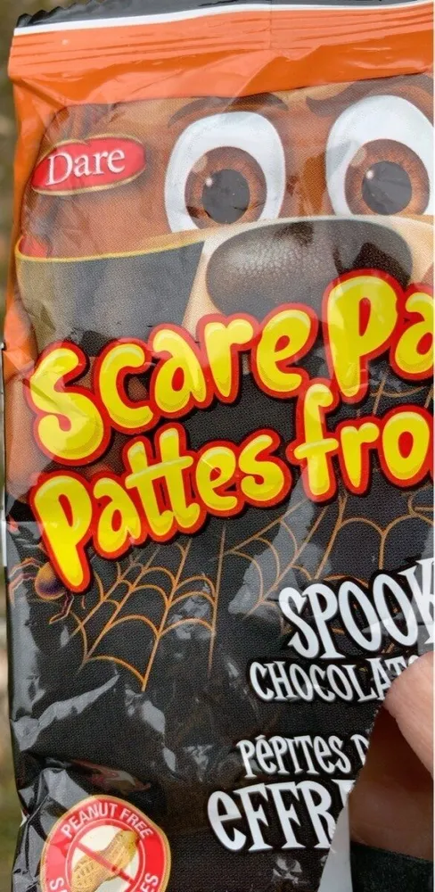 Scare paw