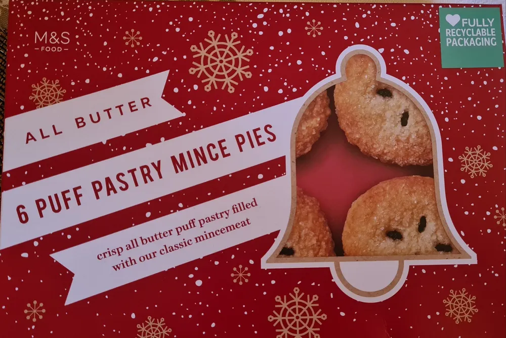 Puff pastry mince pies