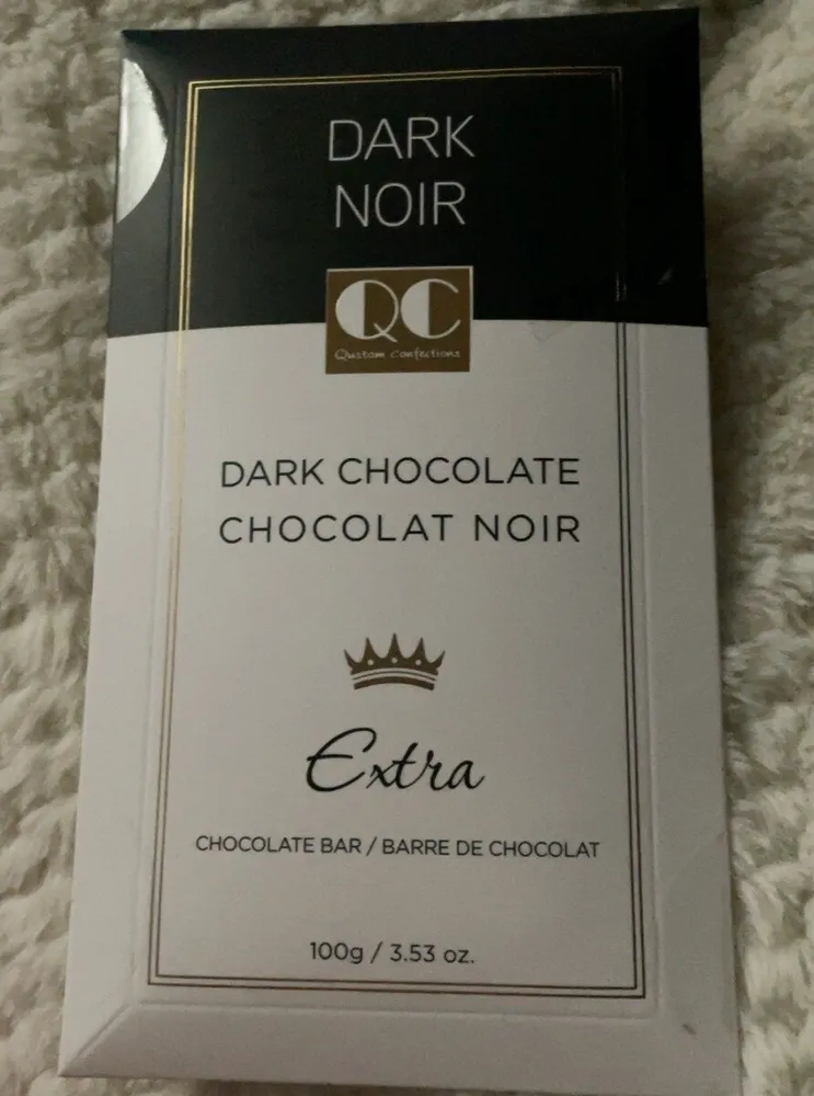 Dark chocolate bar
