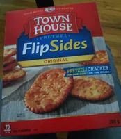 FLIPSIDES One side pretzel, one side cracker