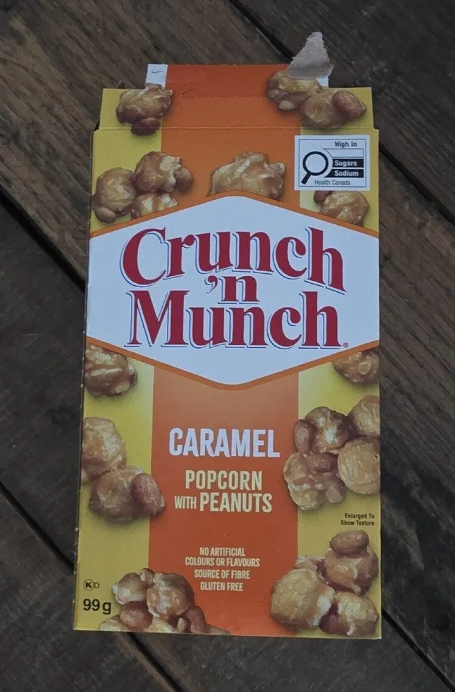 Caramel Popcorn with Peanuts