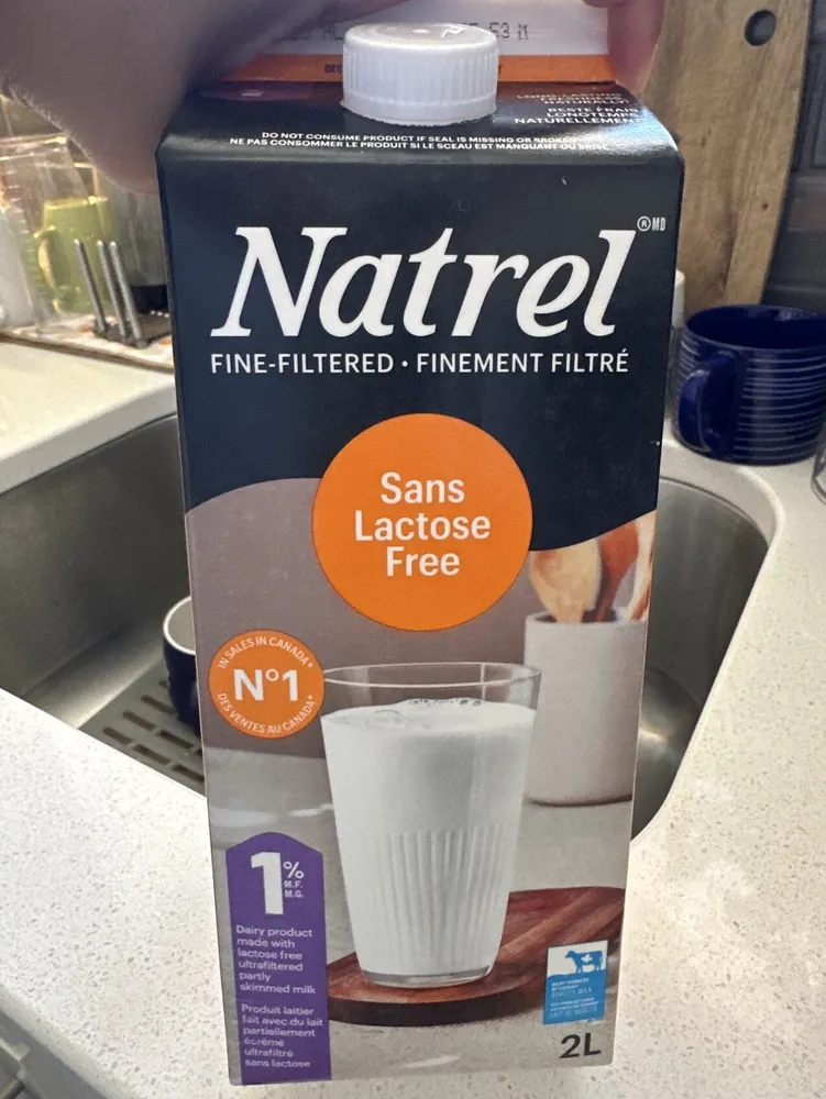 Dairy product made with lactose free ultrafiltered partly skimmed milk