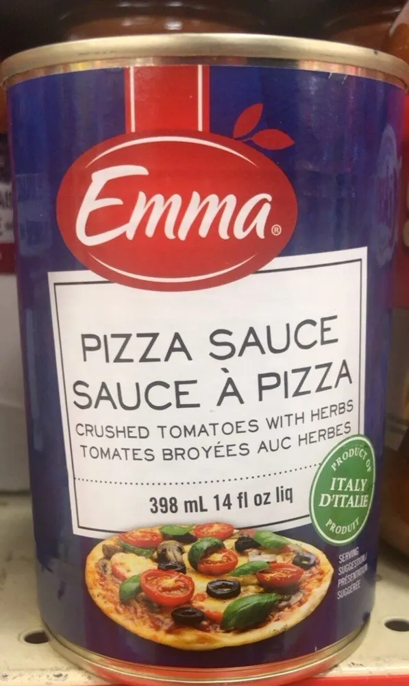 Sauce a pizza