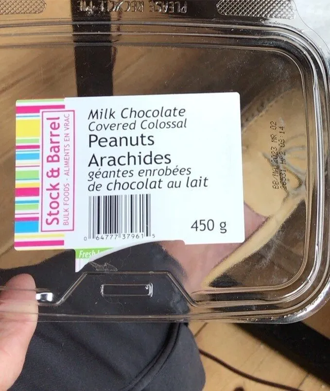 Arachides enrobees de chocolat au lait