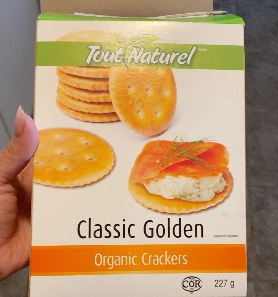 Classic golden organic crackers