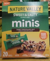 Sweet and salty granola bars mini dark chocolate nut