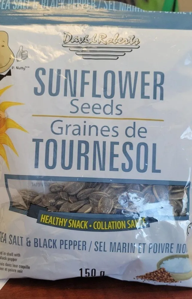 Sea salt and black pepper sunflower seeds