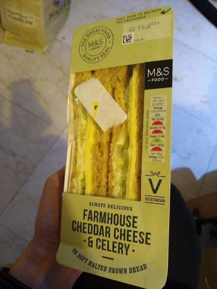 Farmhouse Cheddar Cheese & Celery