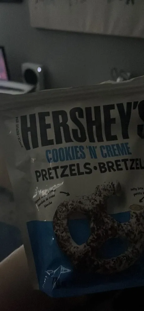 Cookies 'N' Creme Pretzels