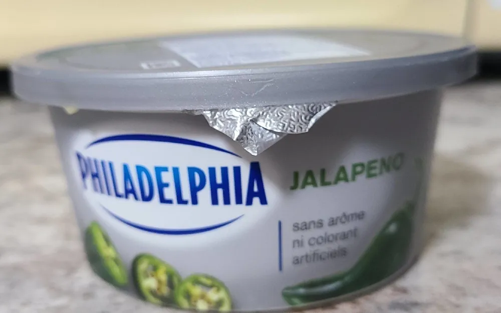 Jalapeño cream cheese product