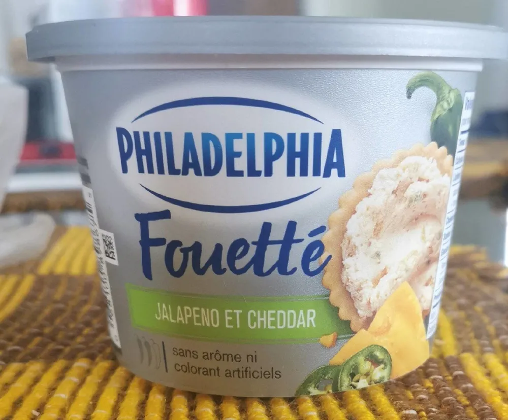 Philadelphia fouette jalapeno et cheddar