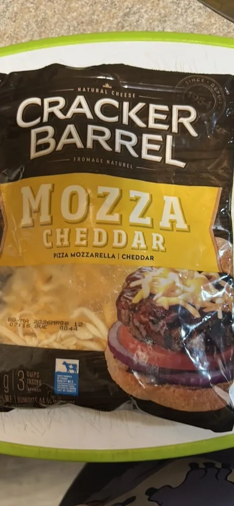 Mozza Cheddar Shredded Cheese