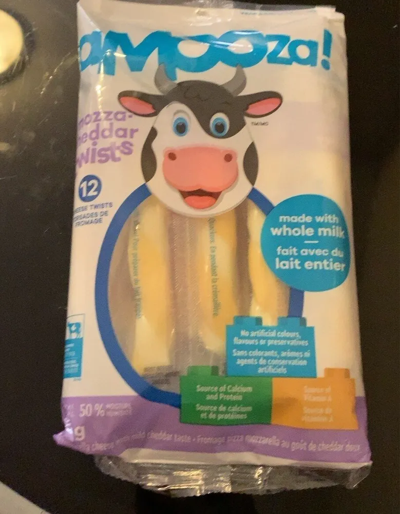 Mozza cheddar twists