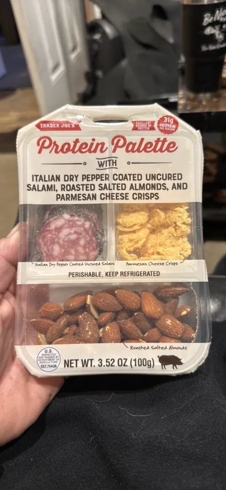 Protein Palette with Italian Dry Pepper Coated Uncured Salami, Roasted Salted Almonds, and Parmesan Cheese Crisps